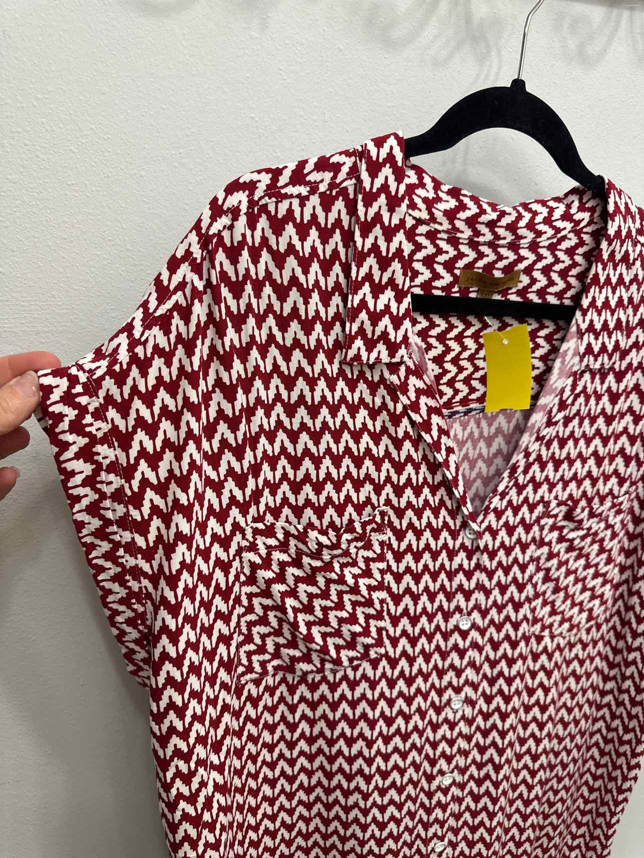 Jachs Girlfriend Size 2X Red Top
