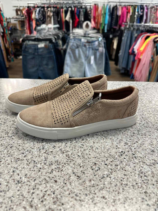 Report Size 8.5 'Alexa' lazercut design slip on sneakers Tan Shoes
