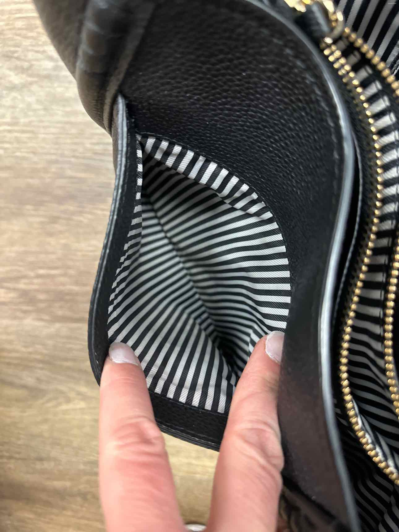 Kate Spade Size XL Black Handbags