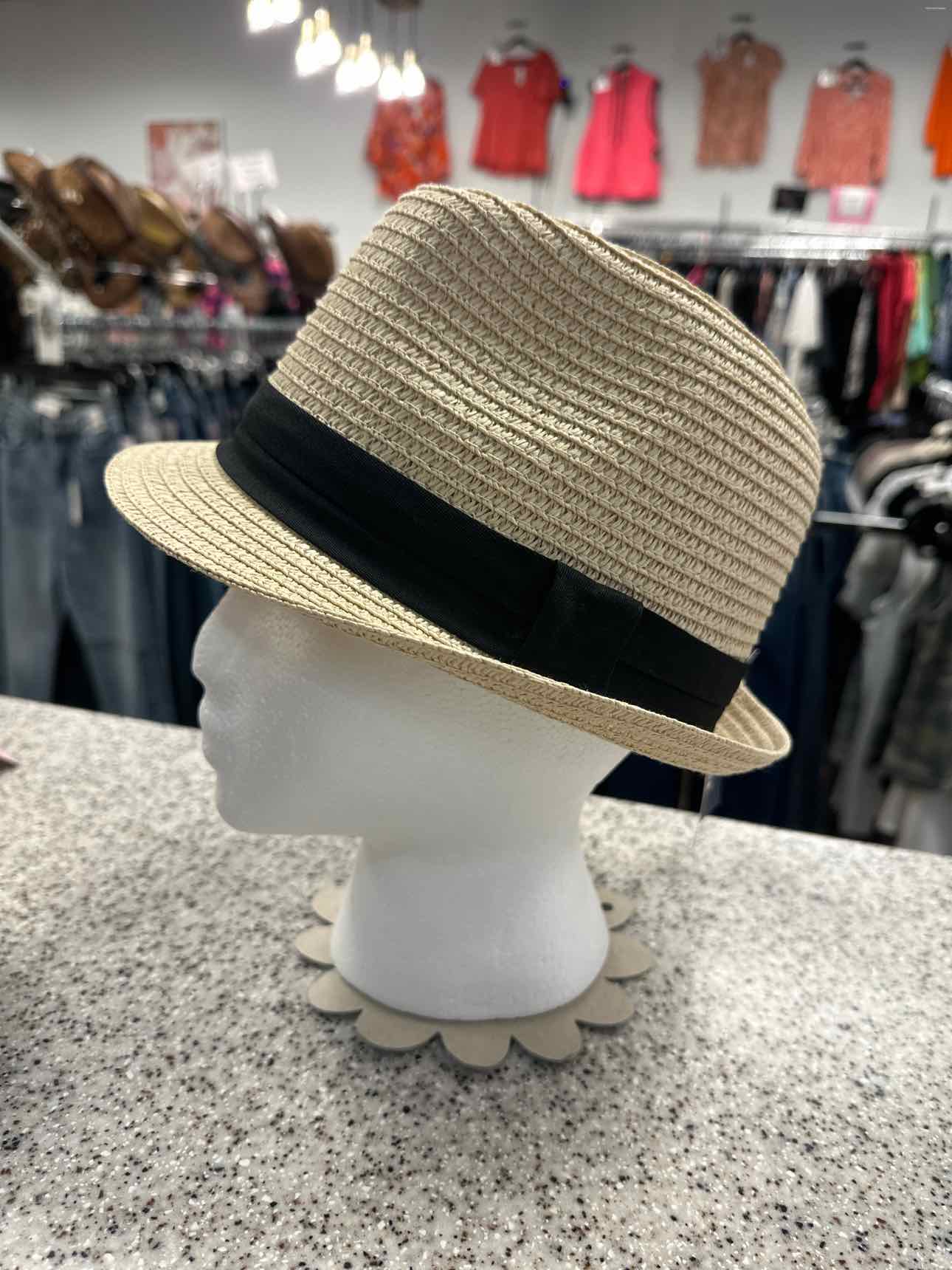 Outdoor Shaping Size One Size Beige/Black Hat