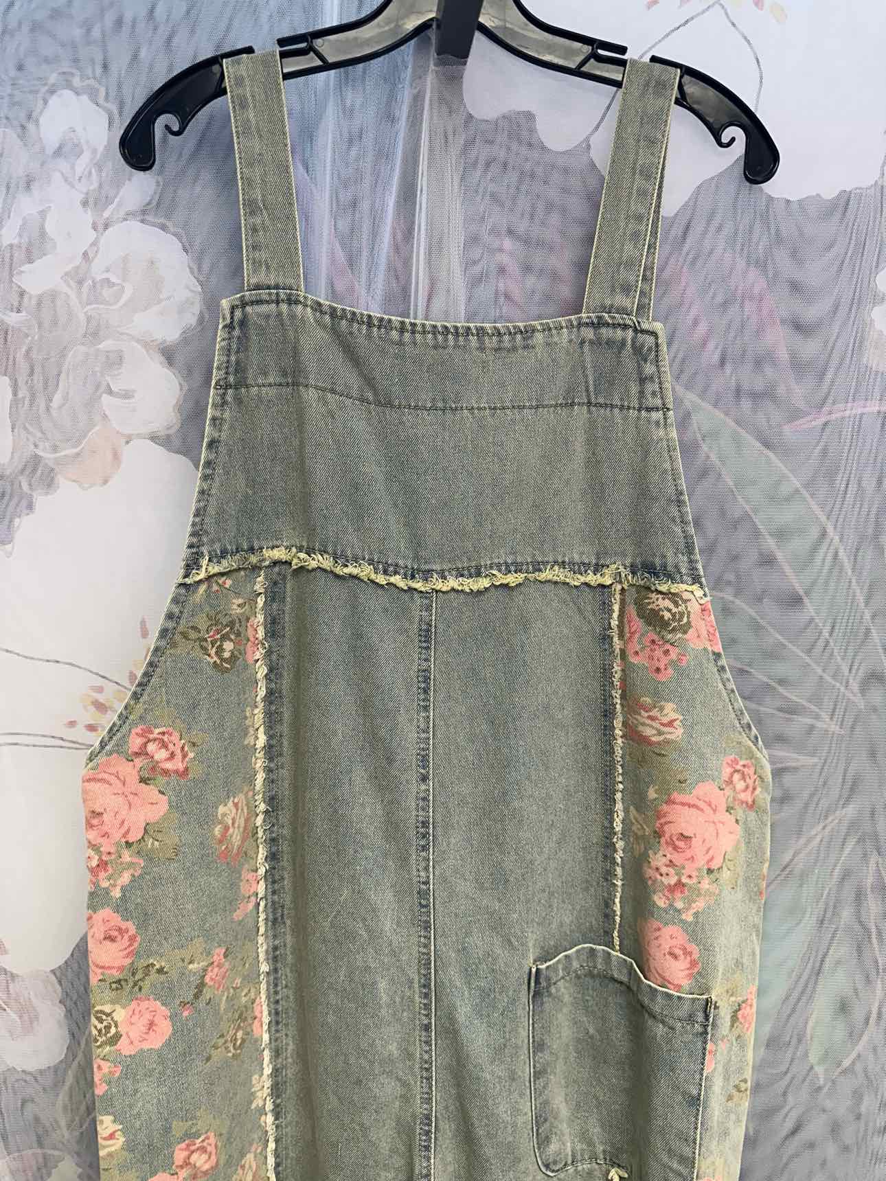 Haptics Size Medium Denim Overalls