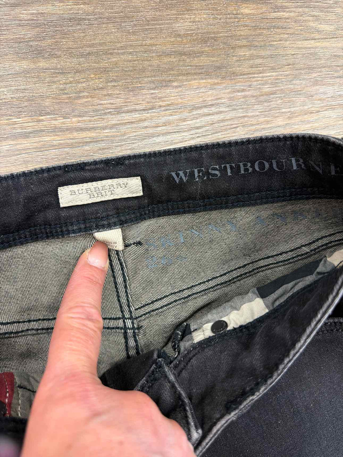 Burberry Brit Size 26 Black Westbourne Skinny Black Denim Jeans