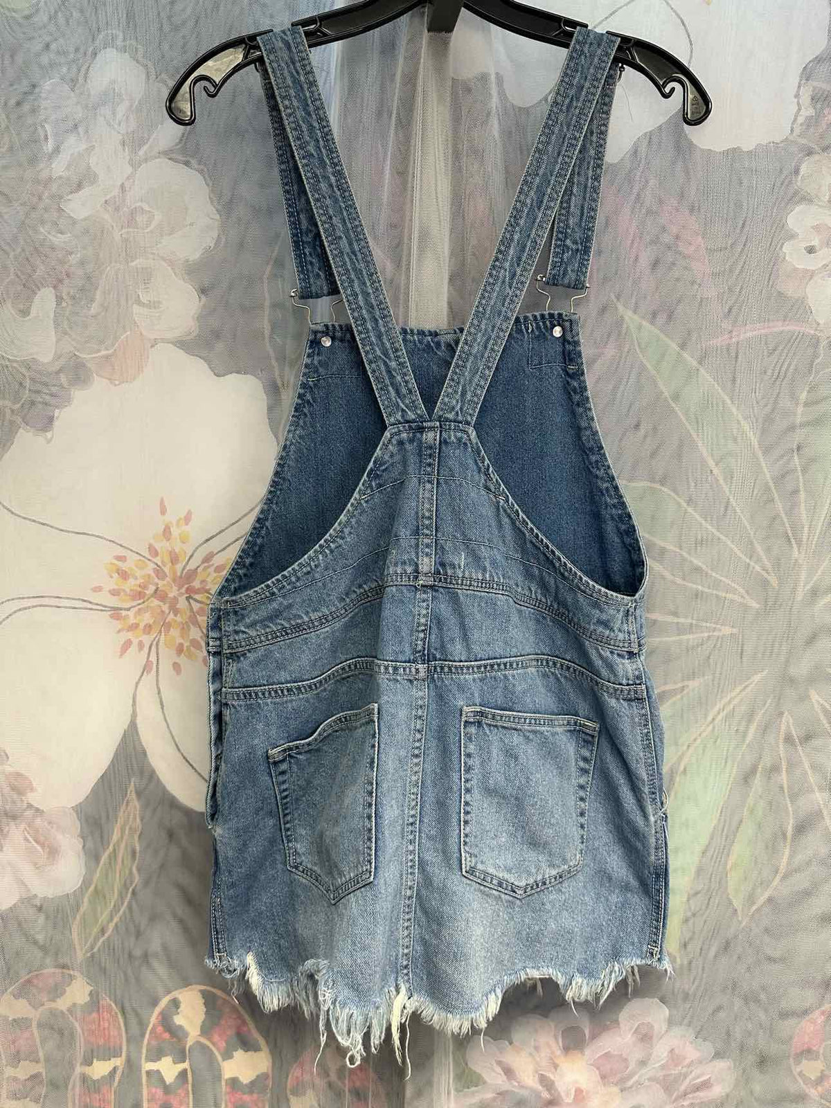 Free People Size 6 Denim Overalls