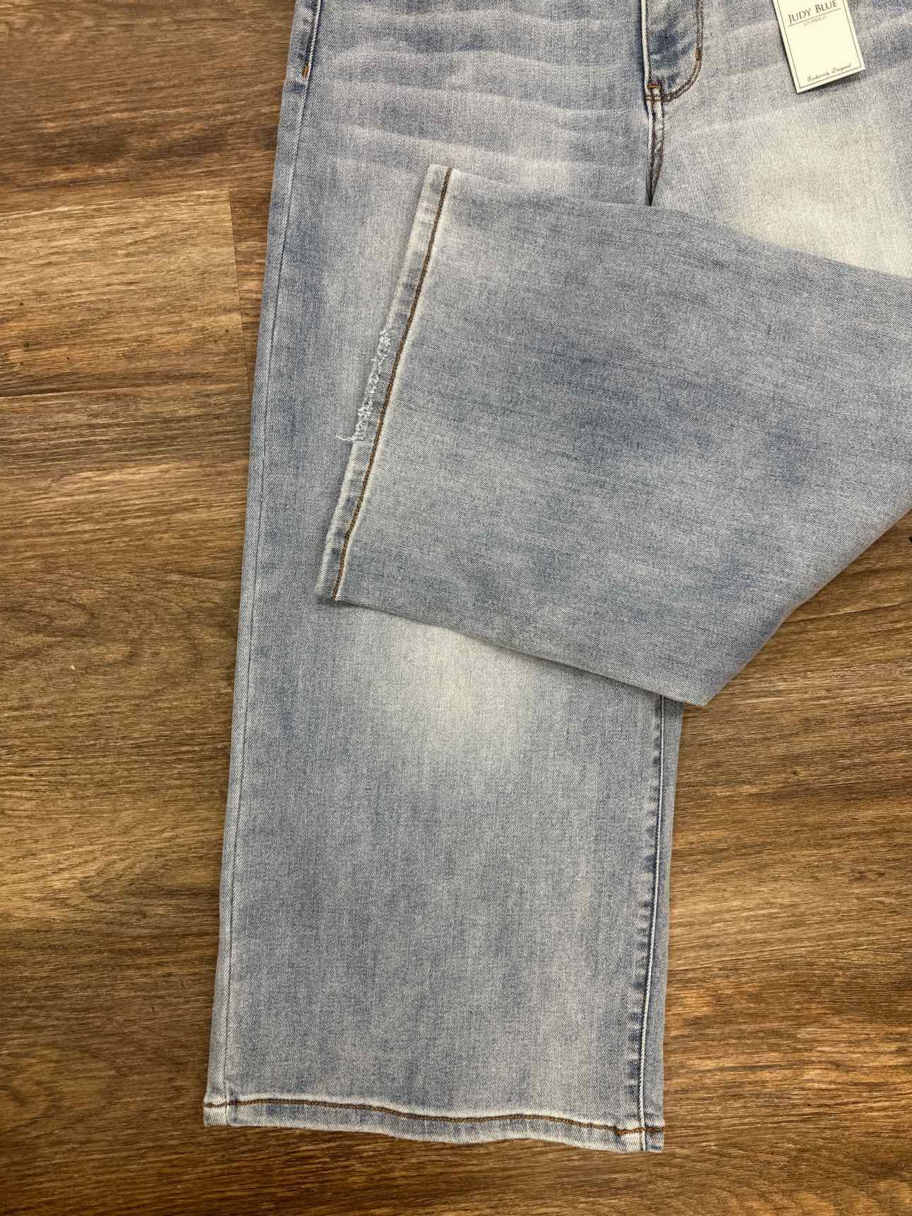 Judy Blue Mid Rise Wide Leg Crop Denim Jeans