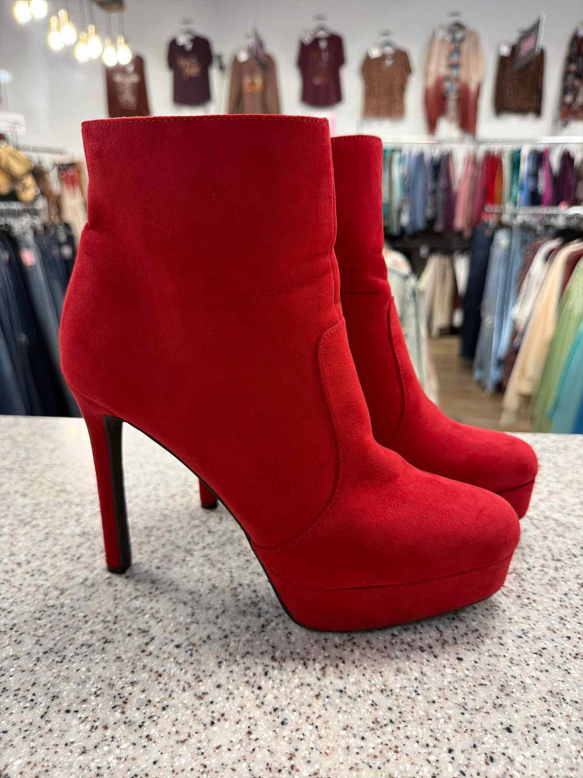 ShoeDazzle Natashia Platform Booties Red Velvet Faux-Suede Finish Size 9