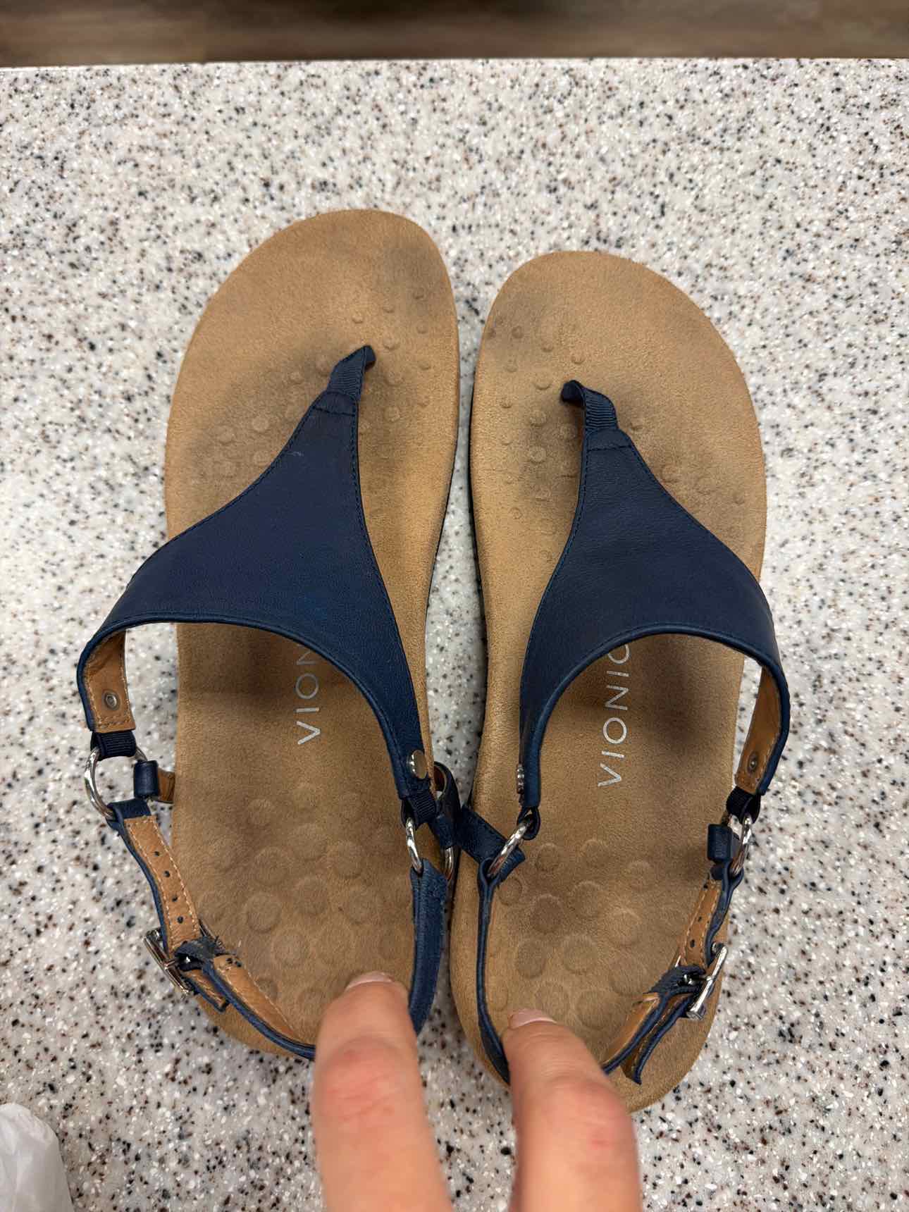 Vionic Size 10 Navy Kirra Triangular Thong Leather Backstrap flat Sandals