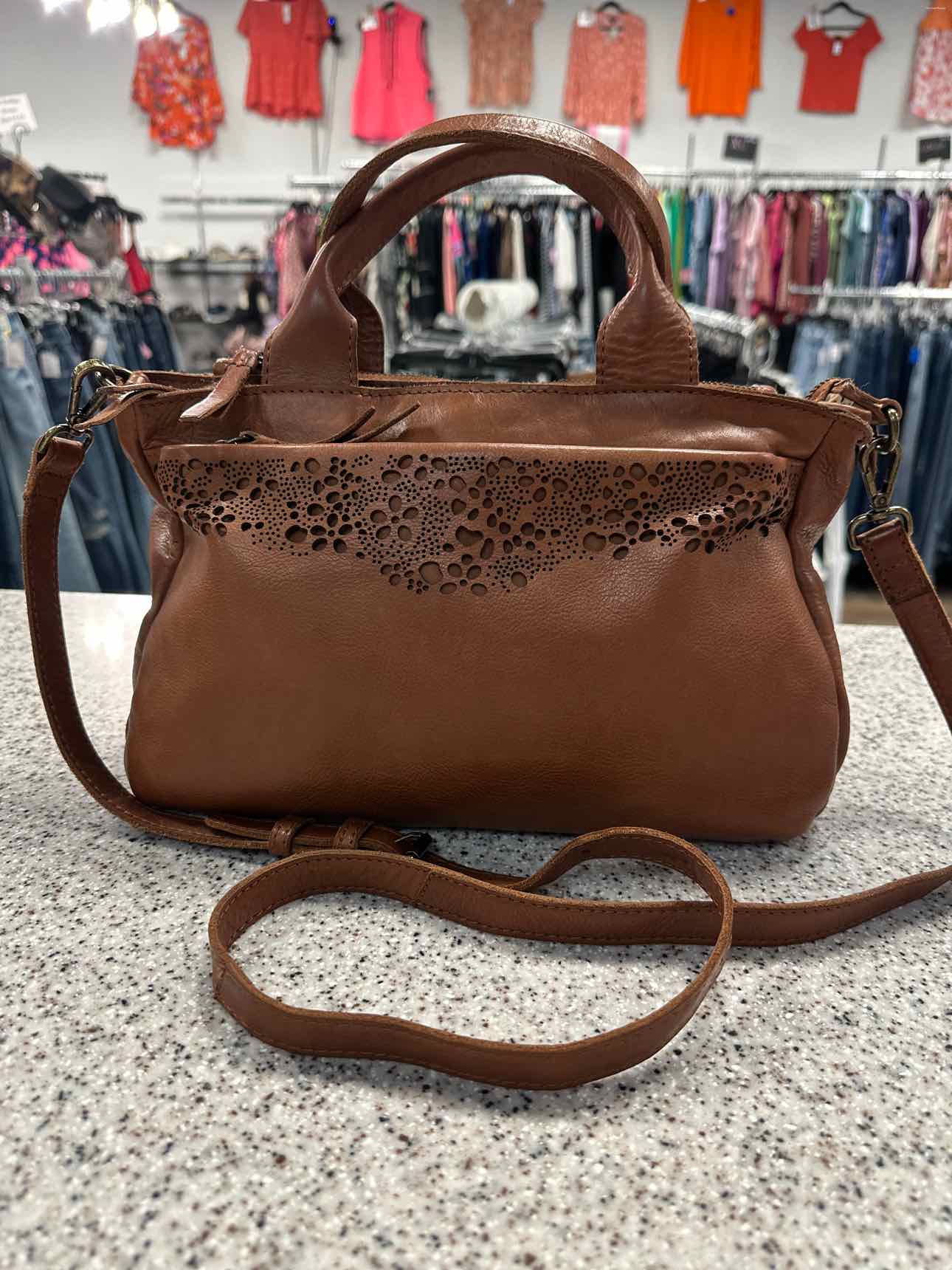 Unbranded Size Medium Brown Handbags