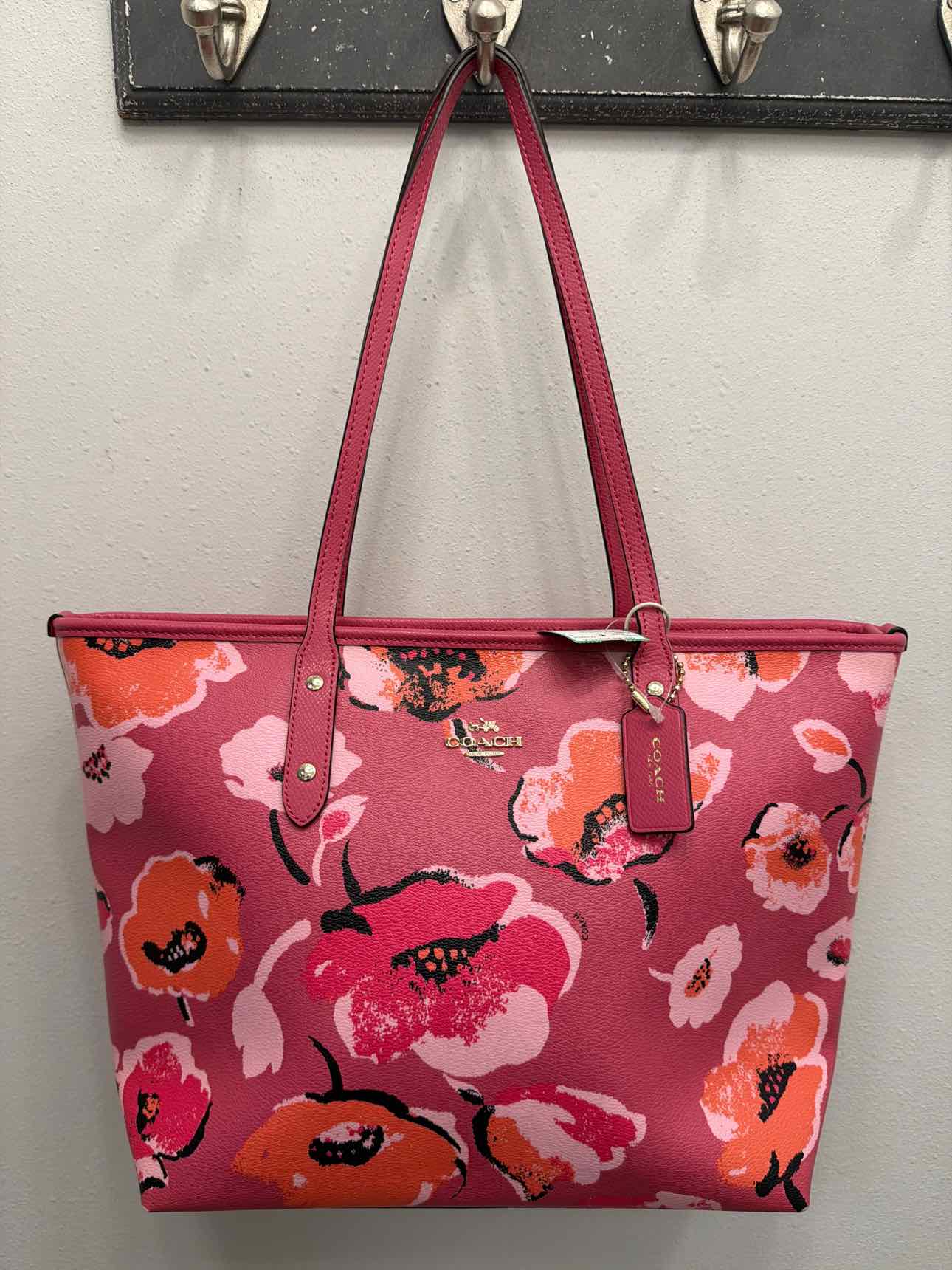 Coach Large City Zip Dahlia Wildflower Tote Pink Handbags