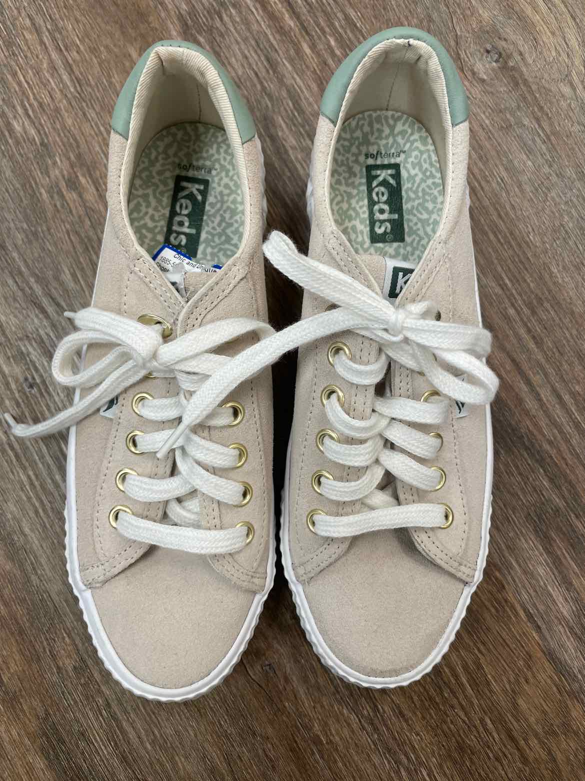 Keds Size 6.5 Tan Shoes
