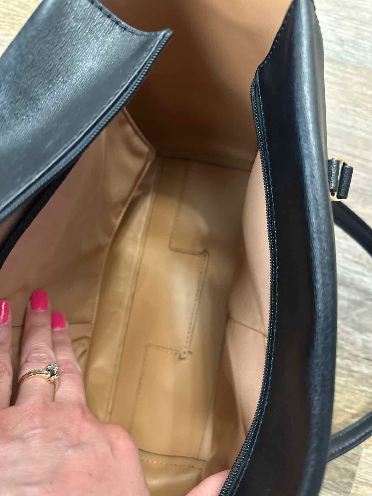 Tory Burch Black Leather Shoulder Handbag