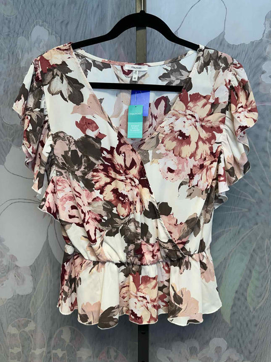 Maurices Size Medium Pink and White Floral Surplice Short Sleeve Top NEW