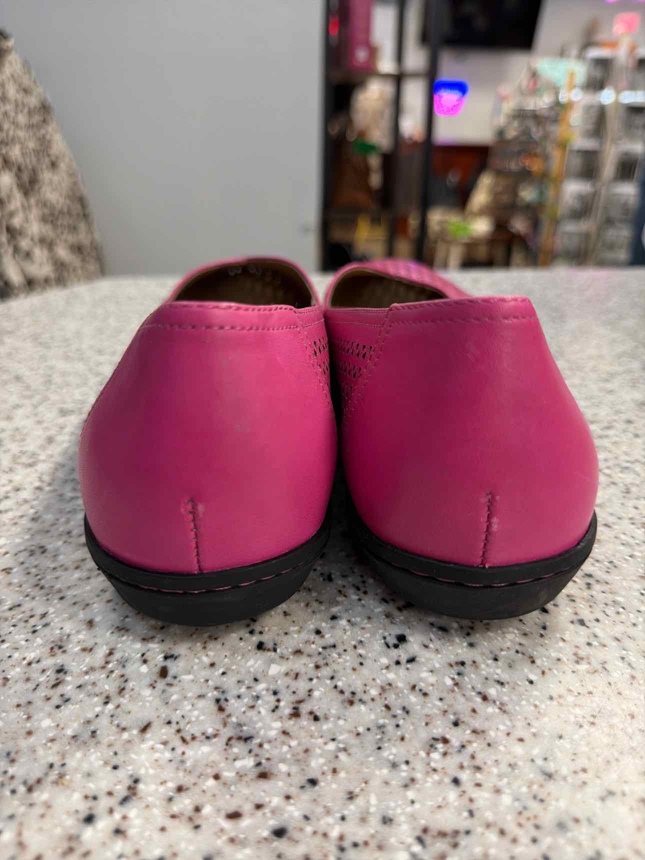 Dansko Size 40 Hot Pink Shoes