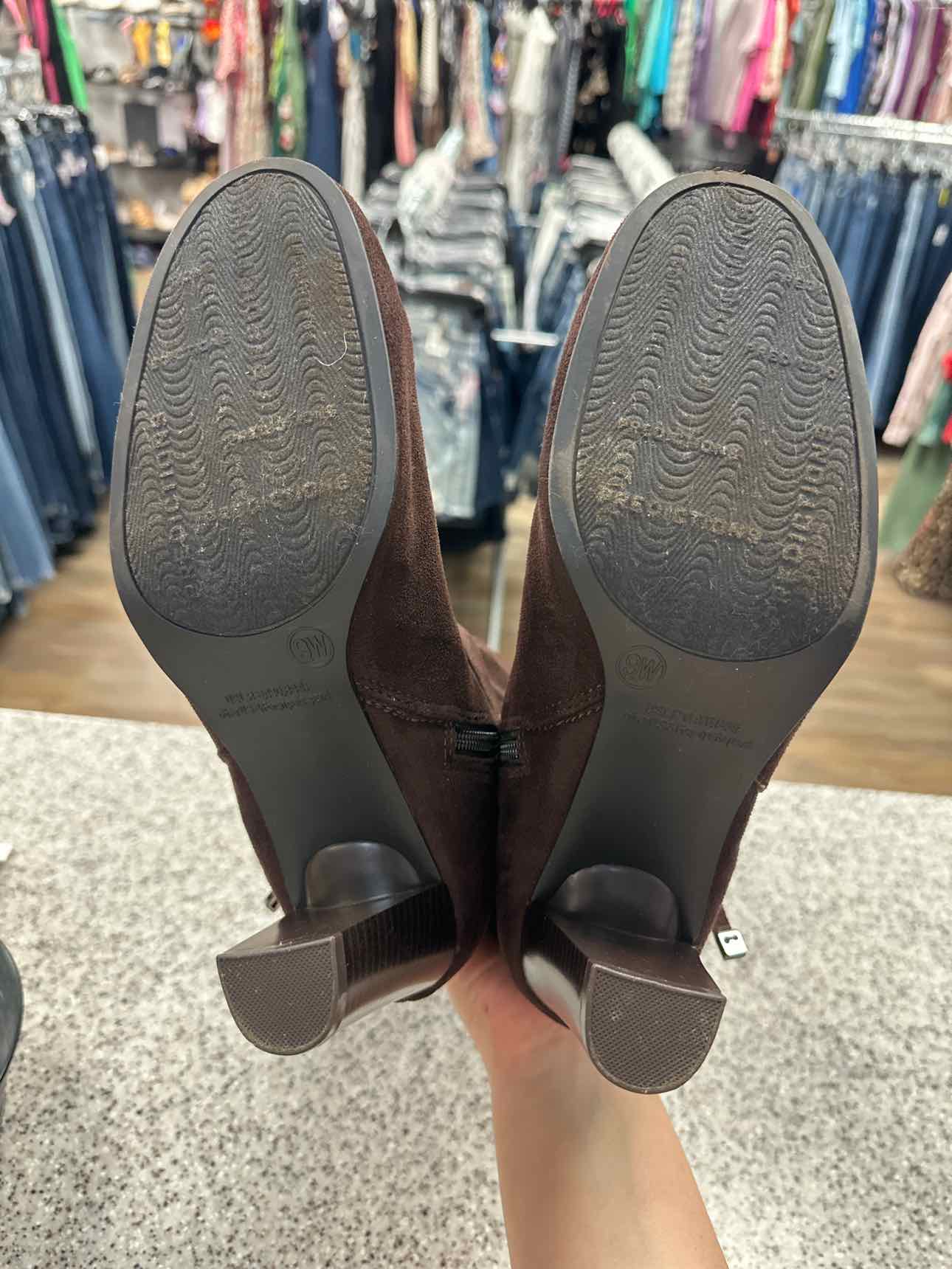 Predictions Size 9W Dark Brown Boots