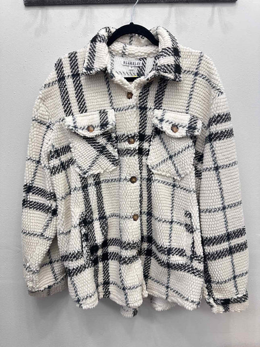 Blakeley Size 1X Sherpa Fuzzy Plaid White and Black Shacket Jacket (Consigned)
