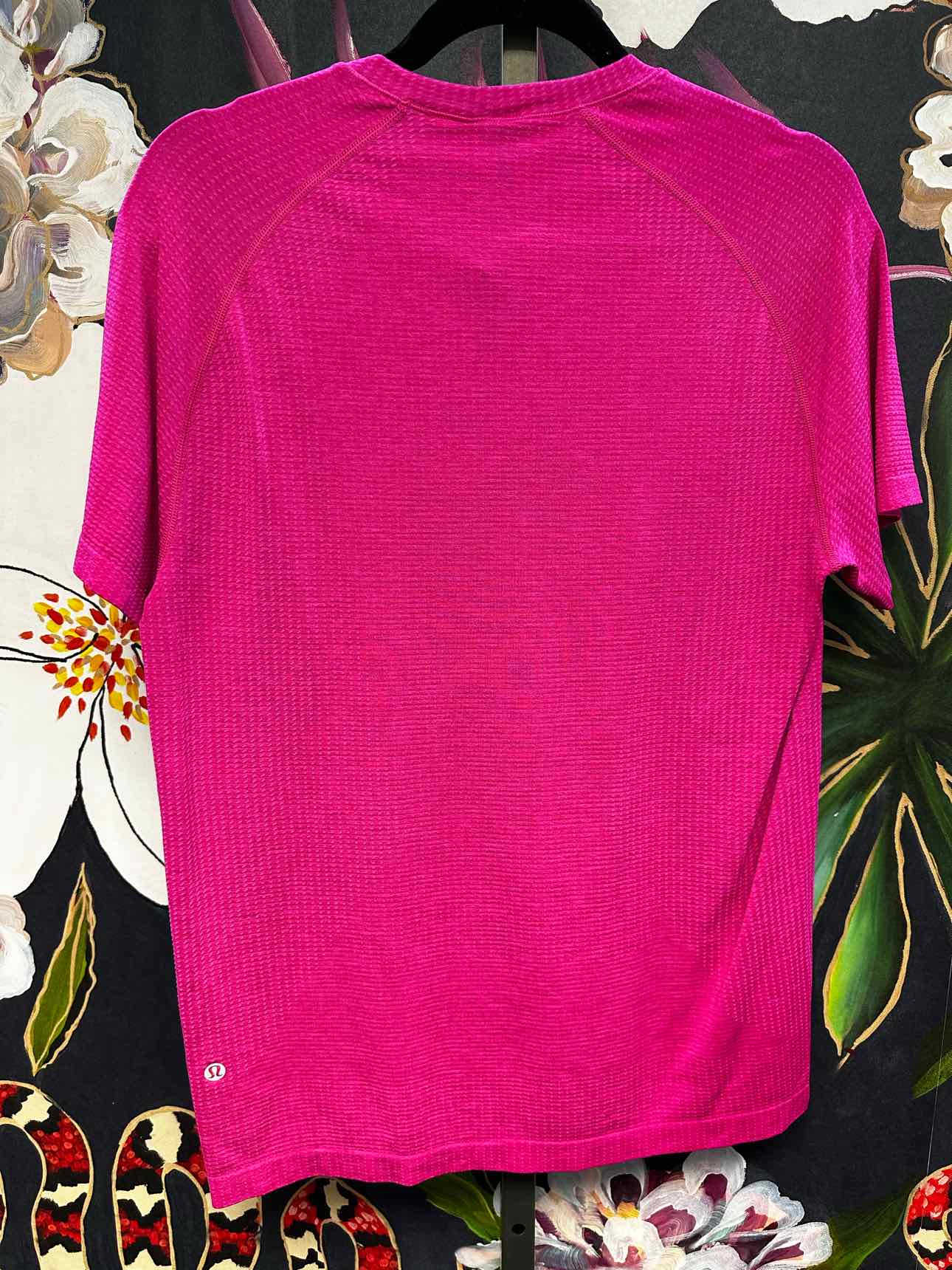 Lululemon Size S/P Hot Pink Athletics