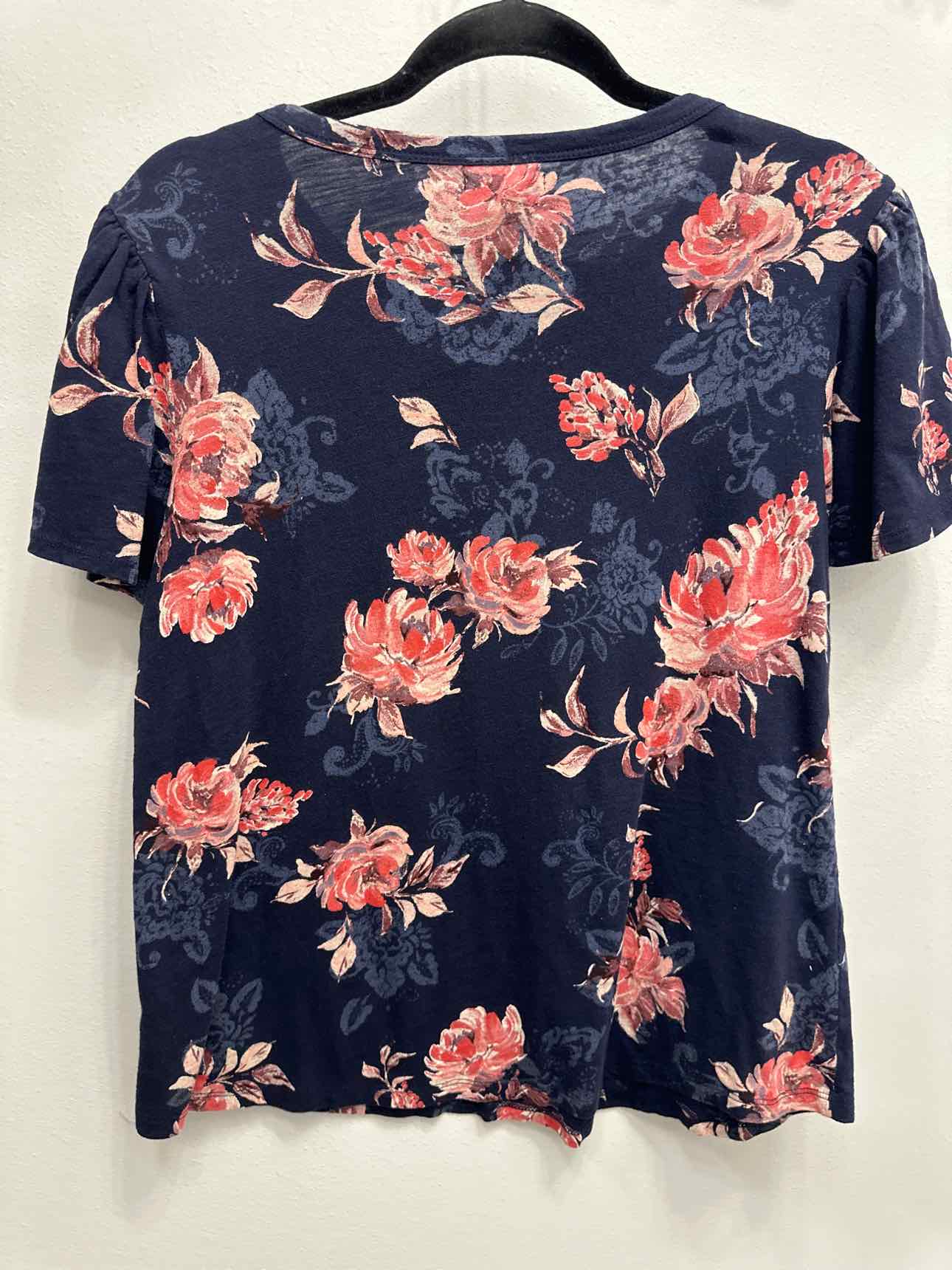 Maurices Size Medium Navy Top