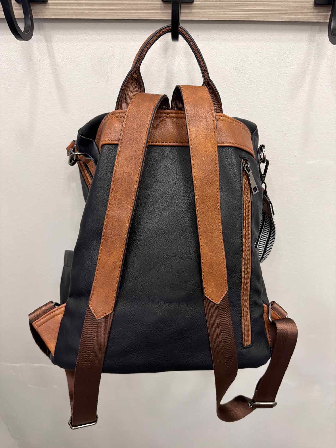 Cluci Faux Leather Backpack with Shoulder Strap Large Black Brown