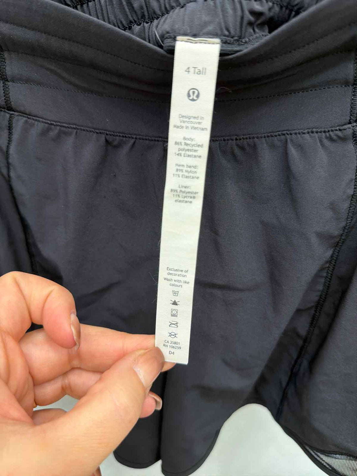 Lululemon Size 4 Tall Hotty Hot Nylon Shorts Black Athletics