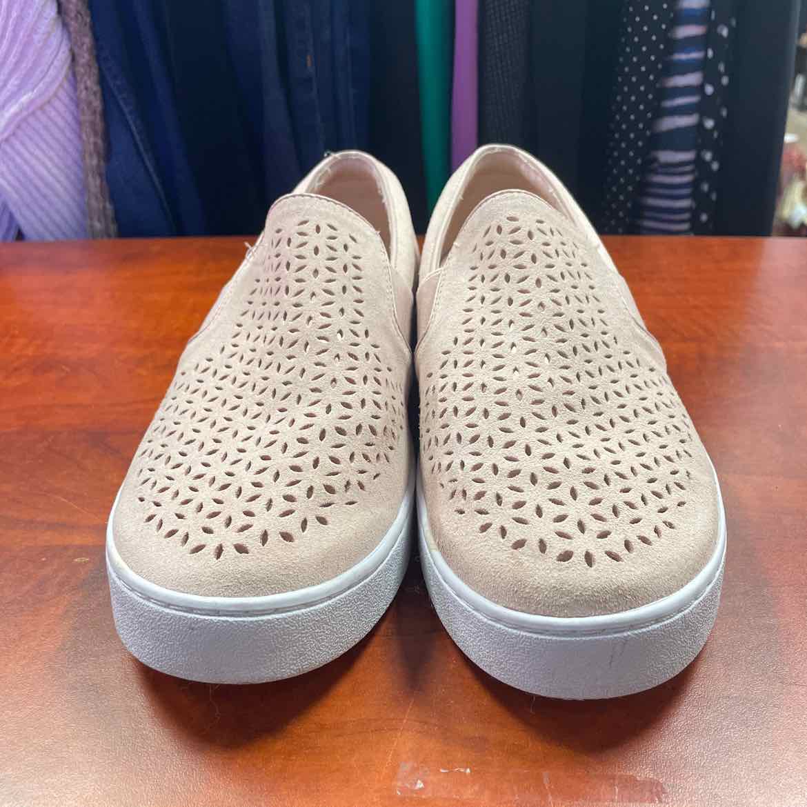 Vionic Kani Light Pink Slip-On Sneakers Size 10