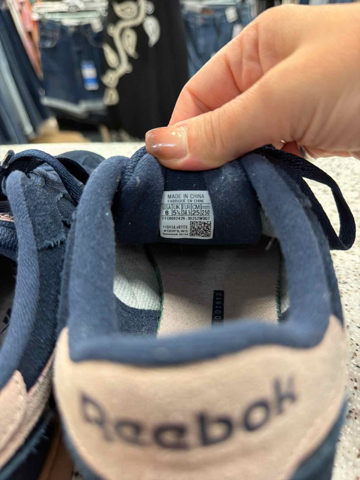 Reebok Size 8 Womans Forte Longer Suede Sneakers Pink-Toned Stripe Navy Sneakers