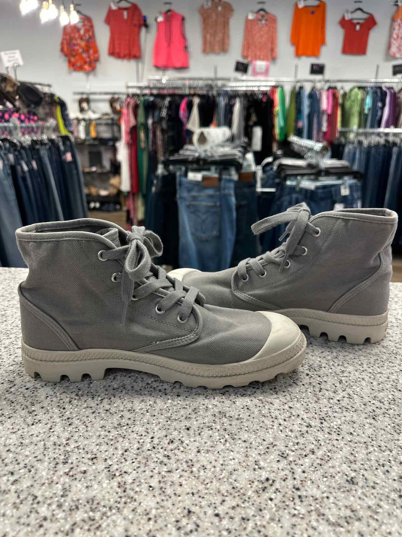 Palladium Size 9 Gray Sneakers