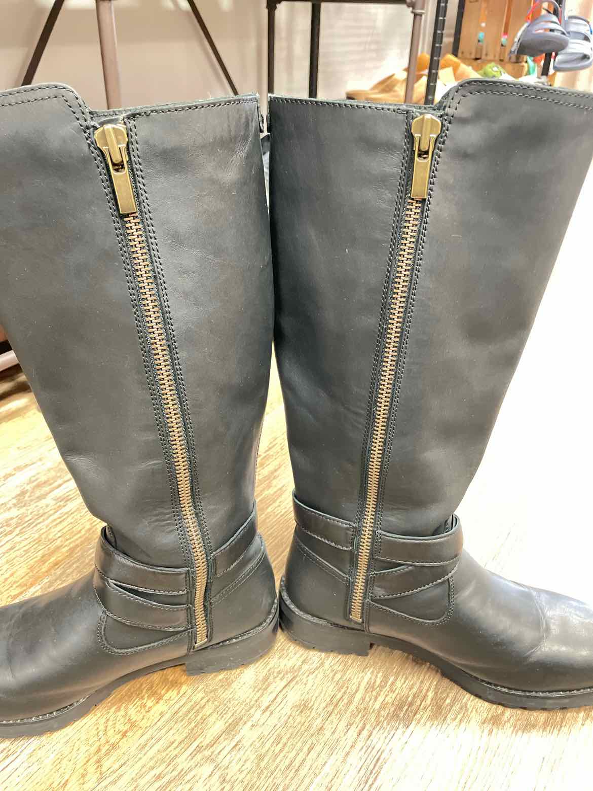 UGG Size 10 Black Boots