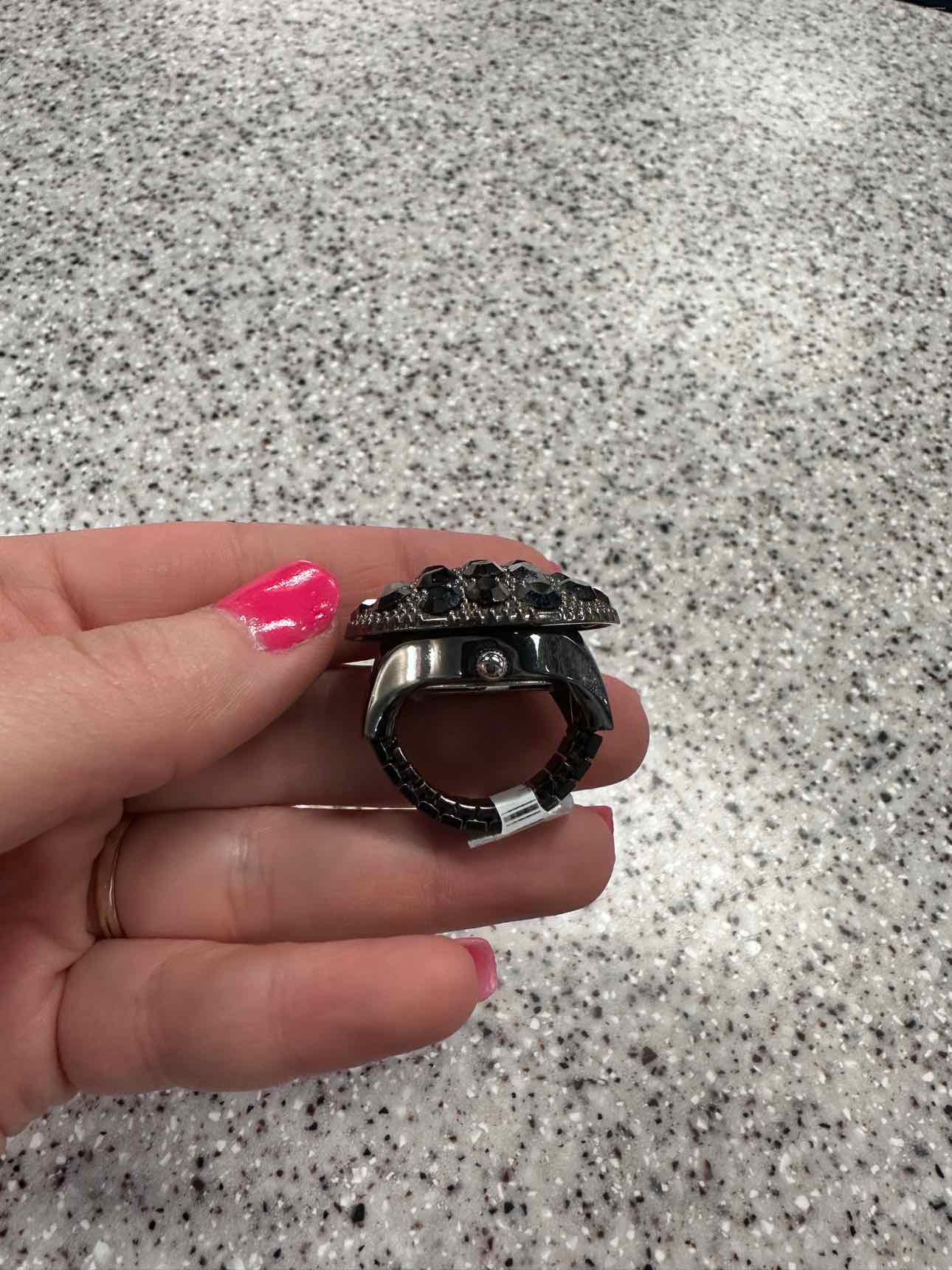 Chicos Stretch Clock Ring