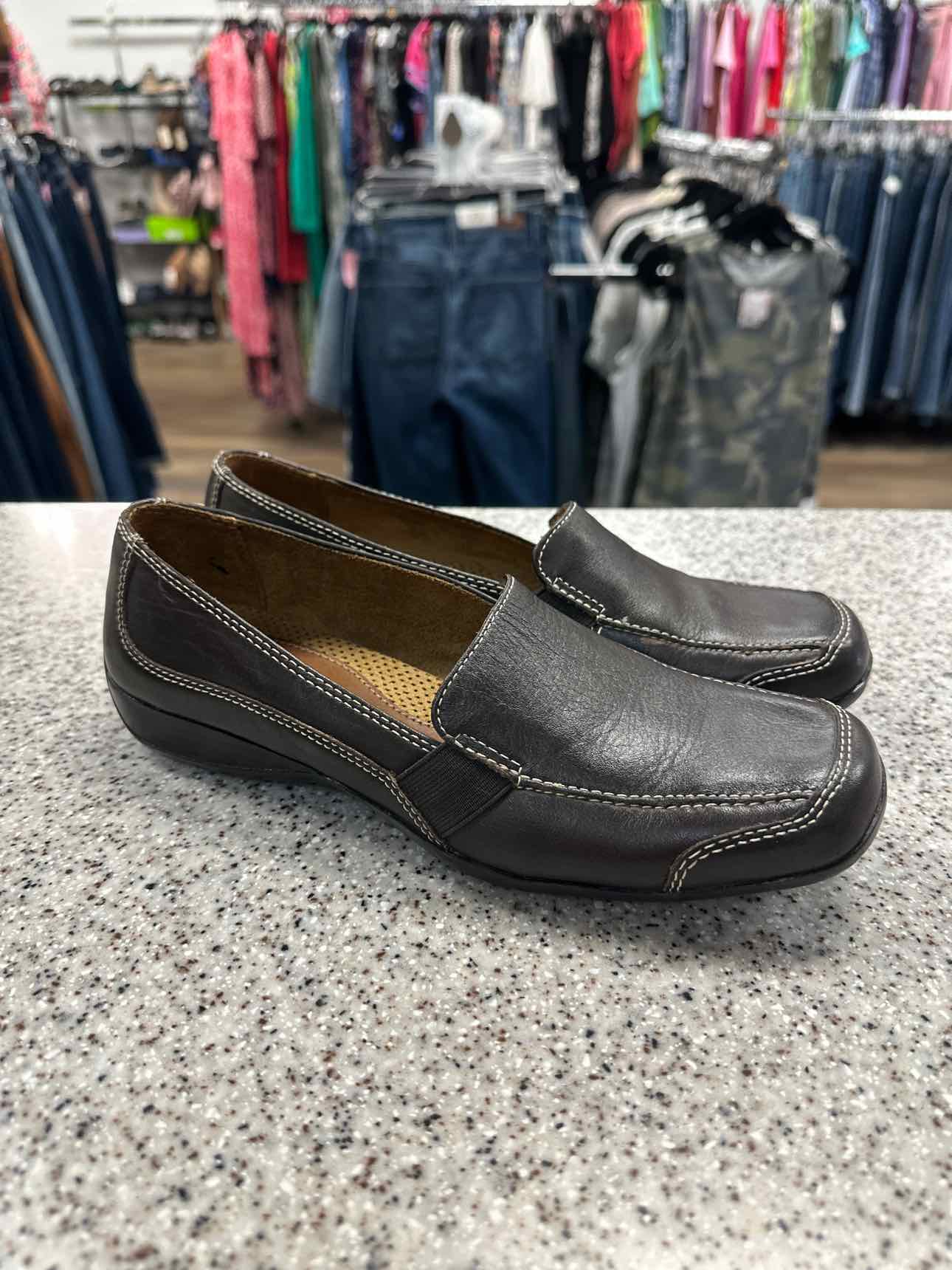 Natural Soul Size 8 Dark Brown Shoes