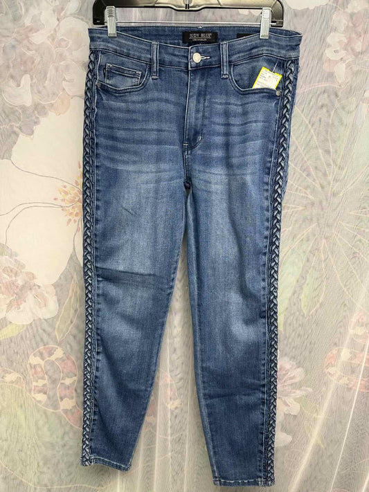 Judy Blue Relaxed Fit Braided Runner Medium Wash Size 9/29 Denim Jeans