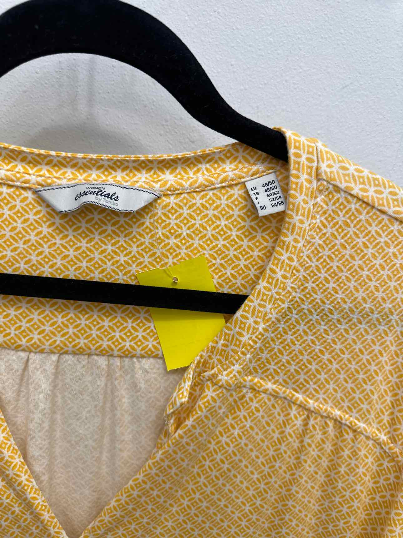 Essentials Size 2X Yellow Top