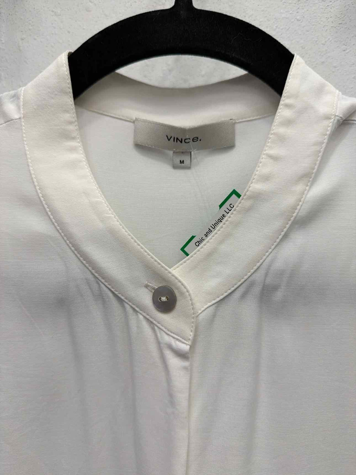 Vince Size Medium Peter Pan classic button down long sleeve Blouse White Top