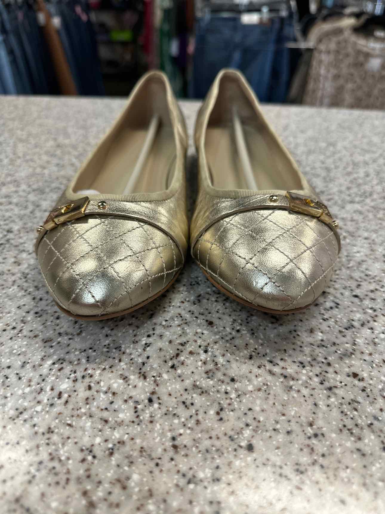 Marc Fisher Size 9 GOLD Shoes