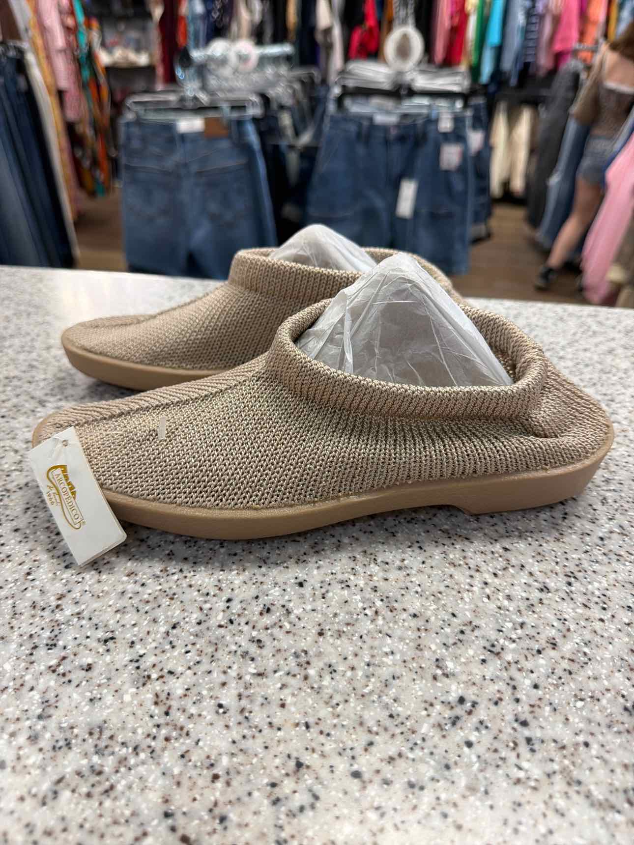 Arcopedico Size 40 Sec V Women's NEW Beige Shoes
