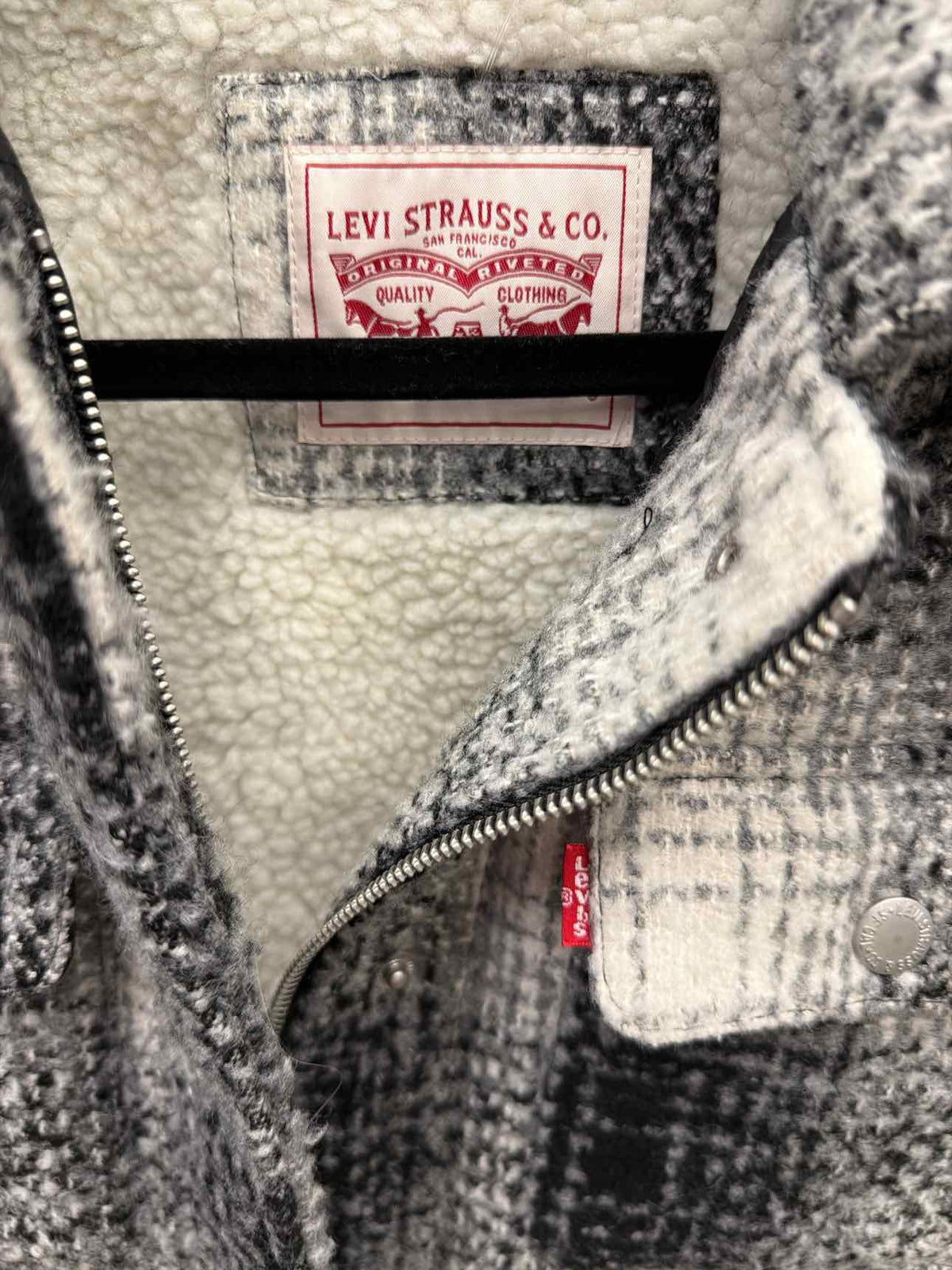 Levi's Size Small Black White Plaid Faux Shearling Lined Long Shirt Jacket Coat