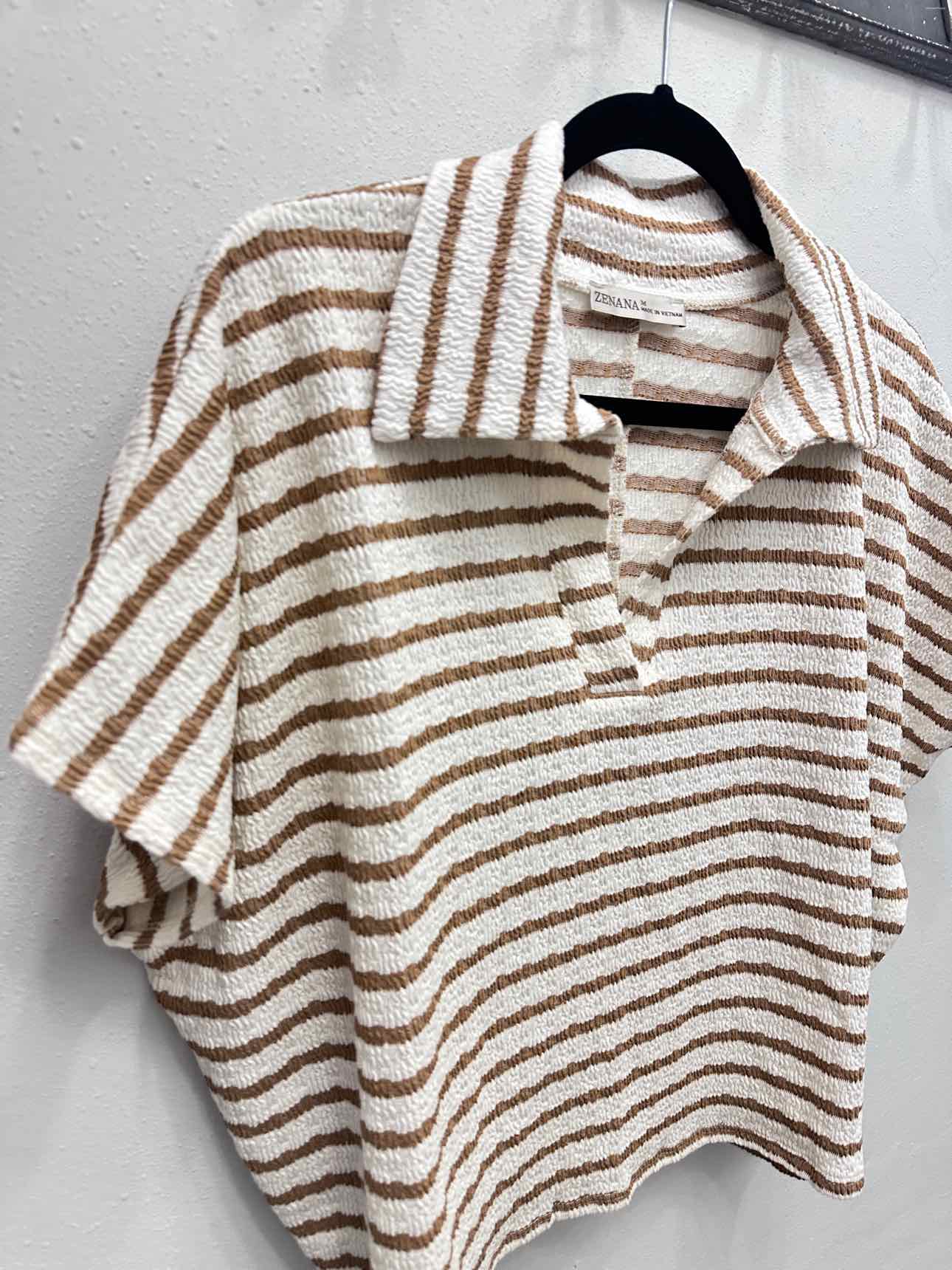 Zenana Size Striped Short Sleeve Collar Cropped Top