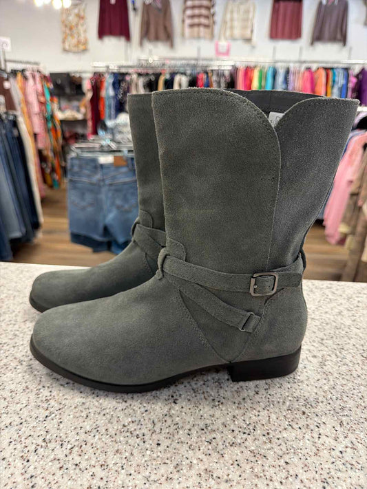 Koolaburra by UGG Size 9 Grey Elista Suede Mid-Calf Boots