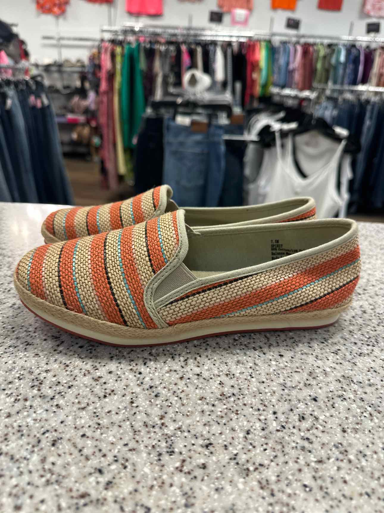 RuffHewn Size 7 1/2 Orange/Tan Shoes