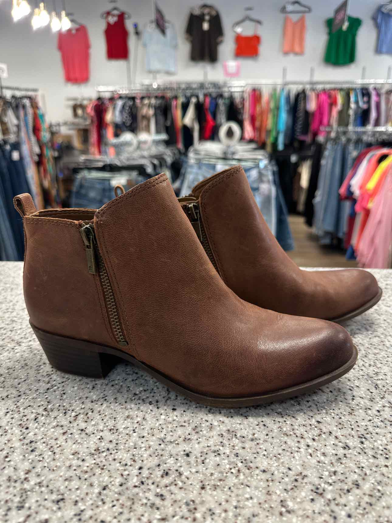 Lucky Brand Size 8 'Basel' leather ankle Brown Booties Boots