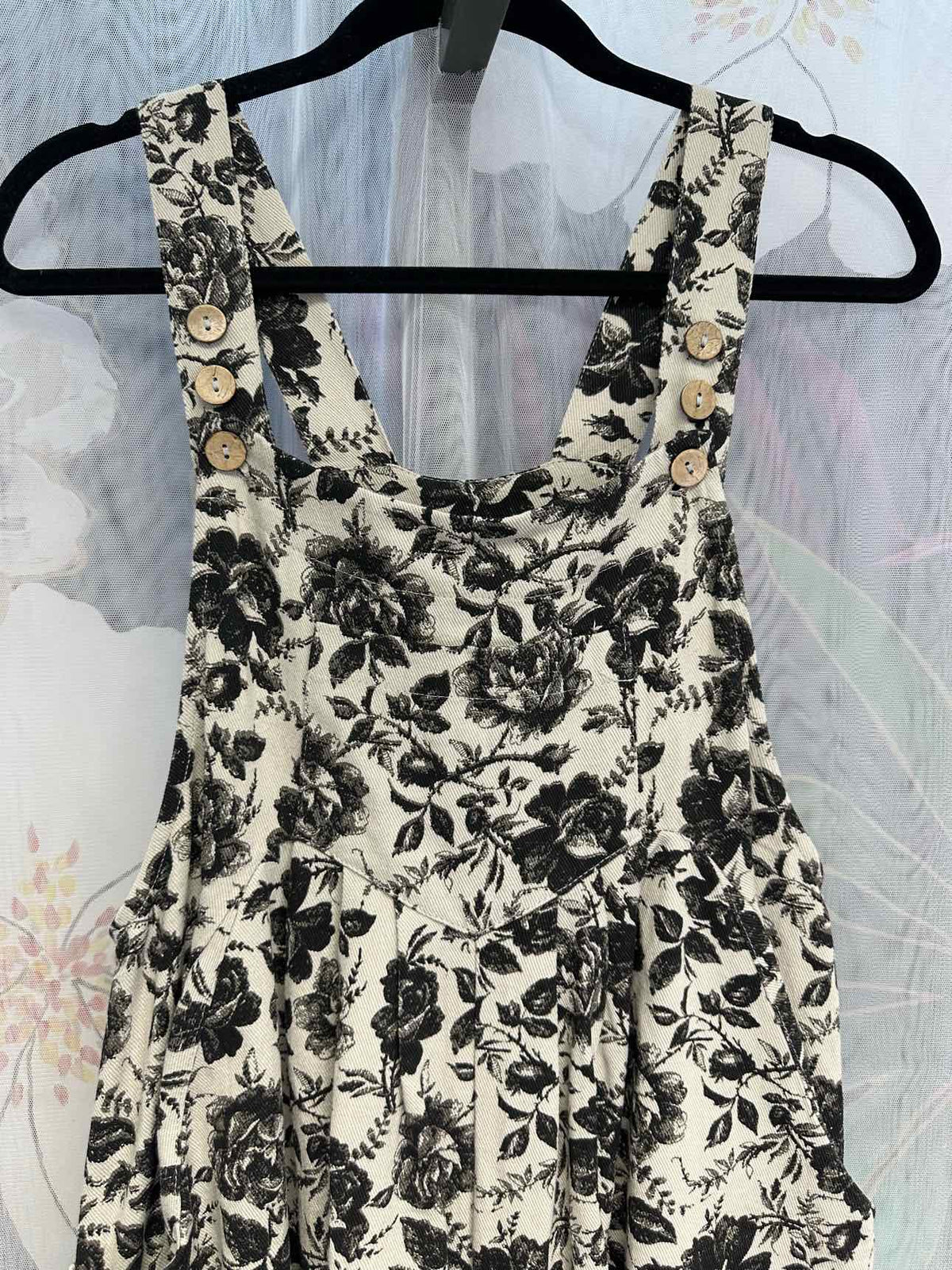 Bibi Size Medium White/Black Overalls