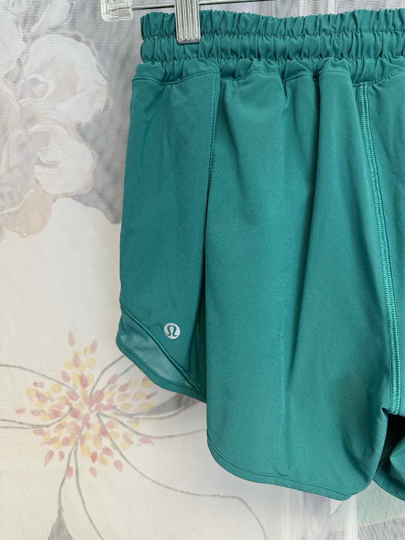 Lululemon Hotty Hot Low-Rise Lined Short 4" Inseam Size 6 Teal Athletic Shorts