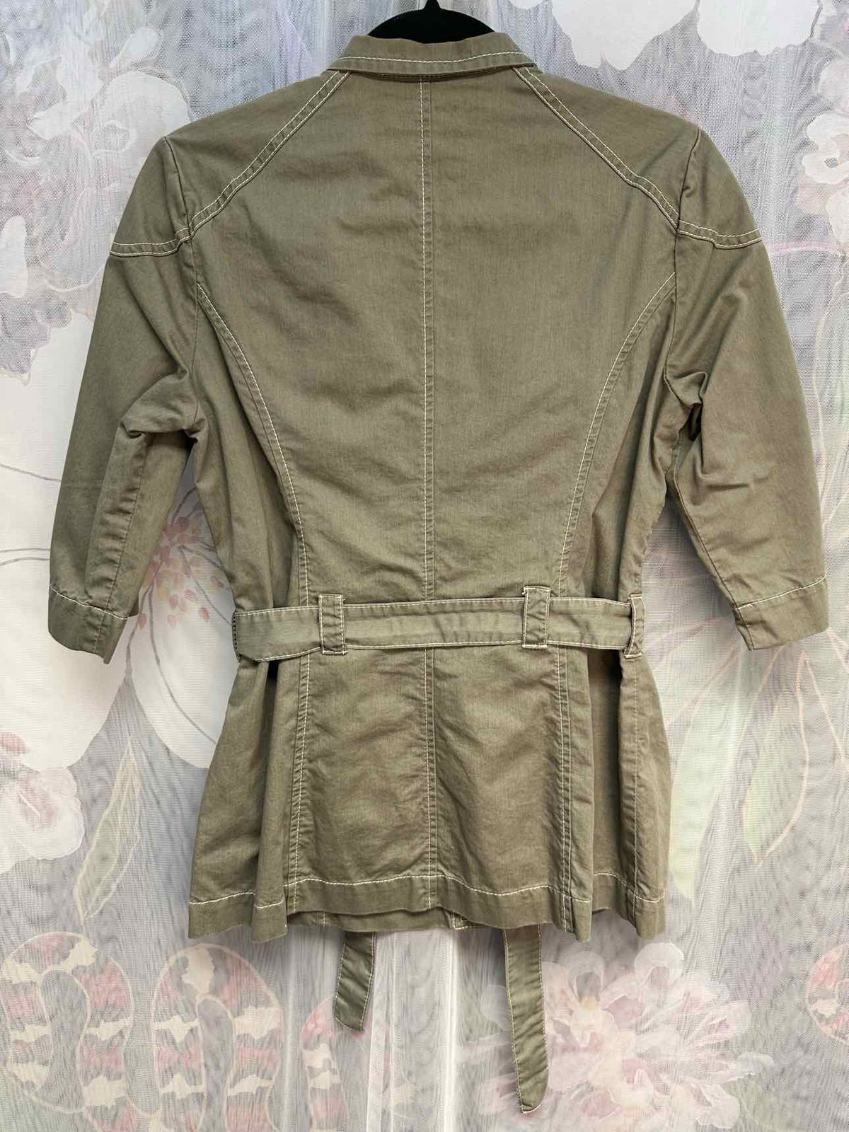 Kuna Lightweight Belted Button Down Collared 1/2 Sleeve Size Medium Olive Jacket