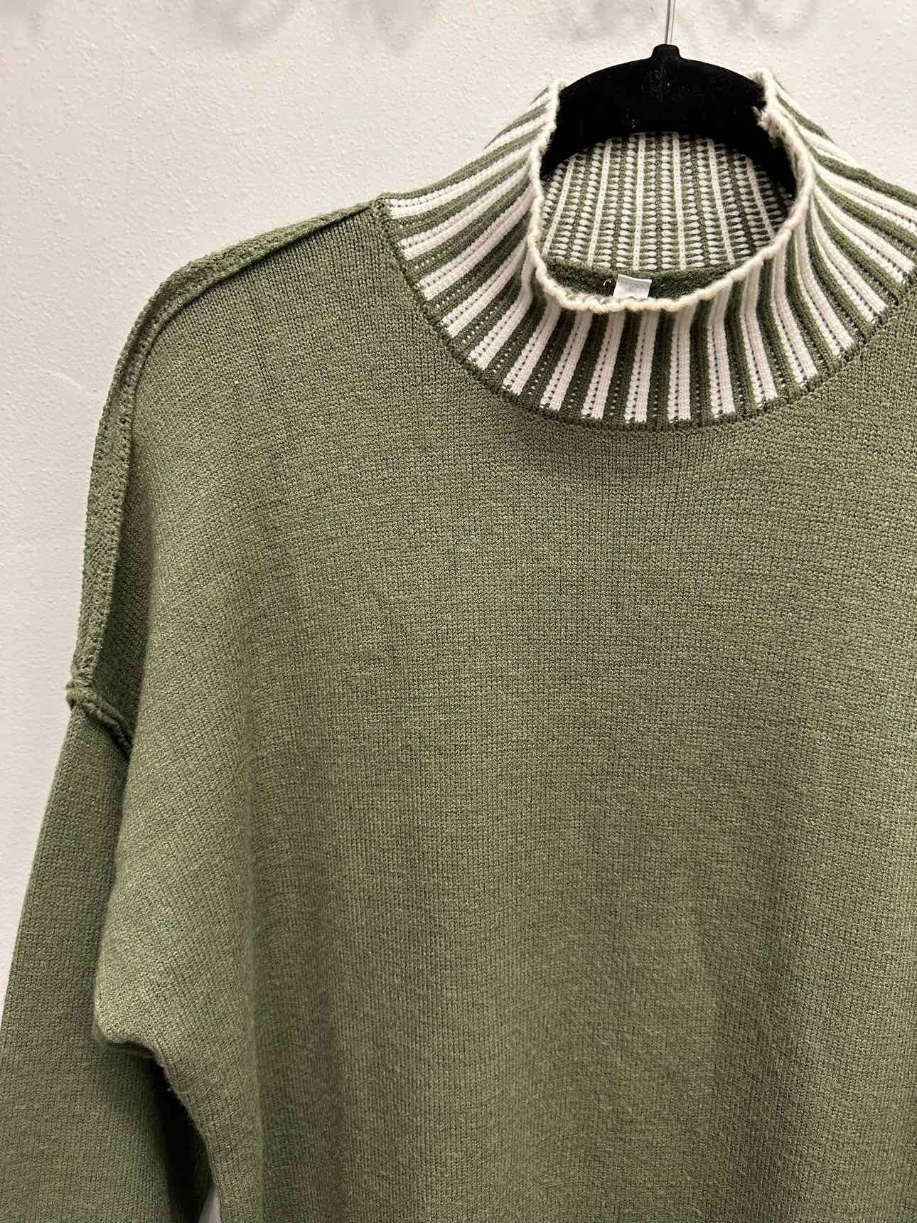 epretty NEW NWT Stripe Lined Mock Neck Size Medium Olive/White Sweater Dress