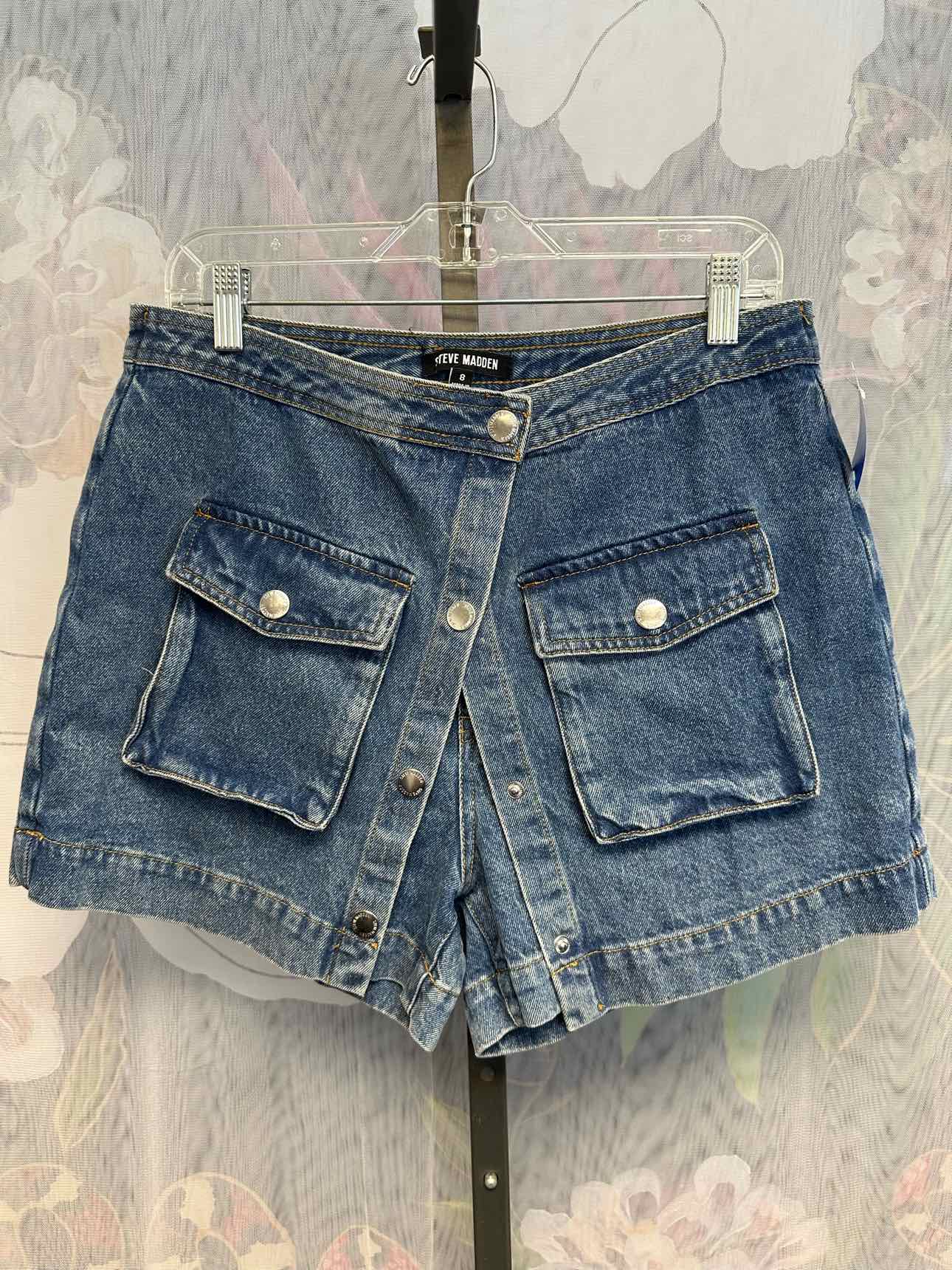 Steve Madden 8 Denim button down shorts