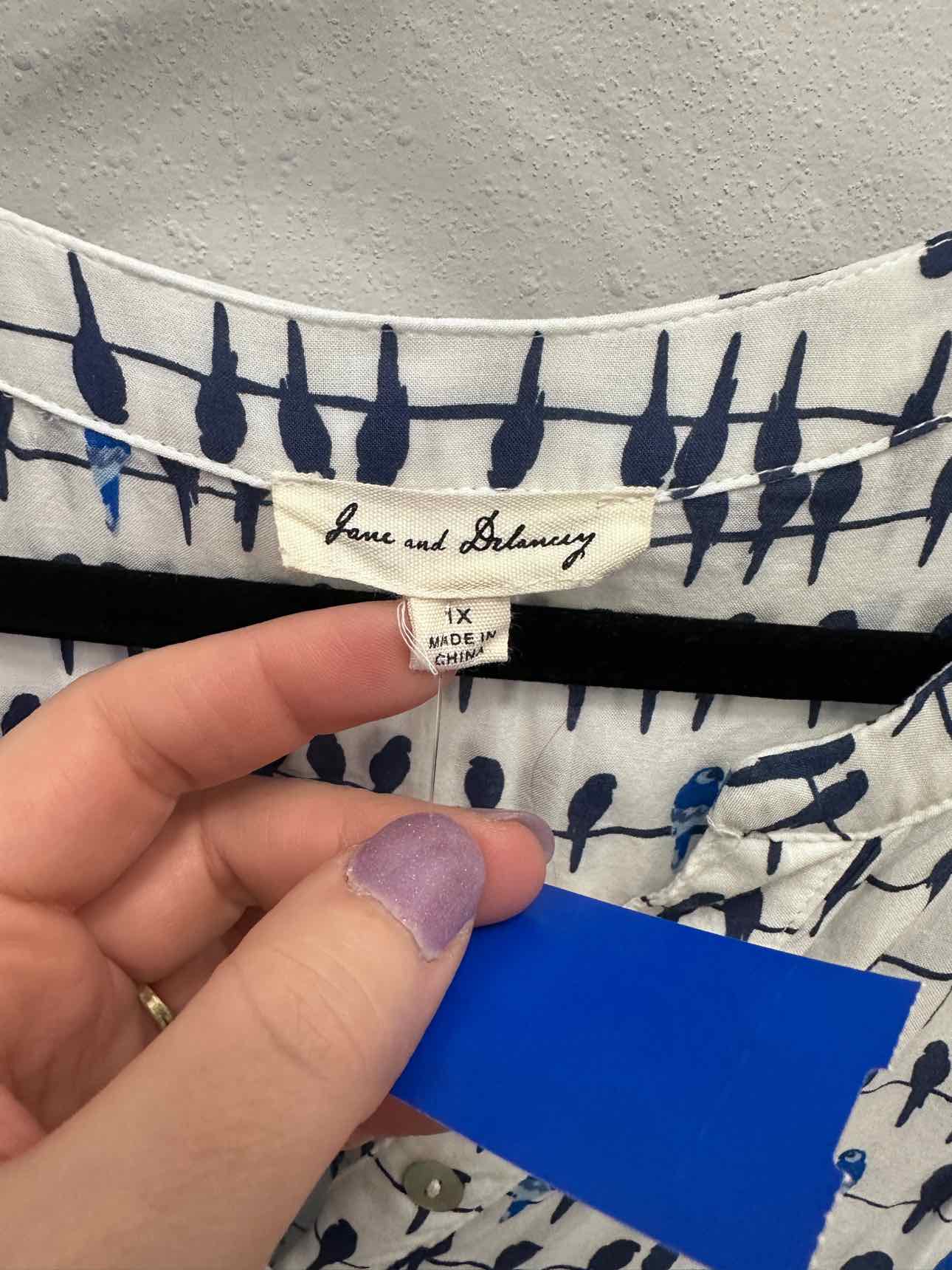 Jane and Delancey Size 1X Birds on a Wire White and Blue Tunic Blouse Top