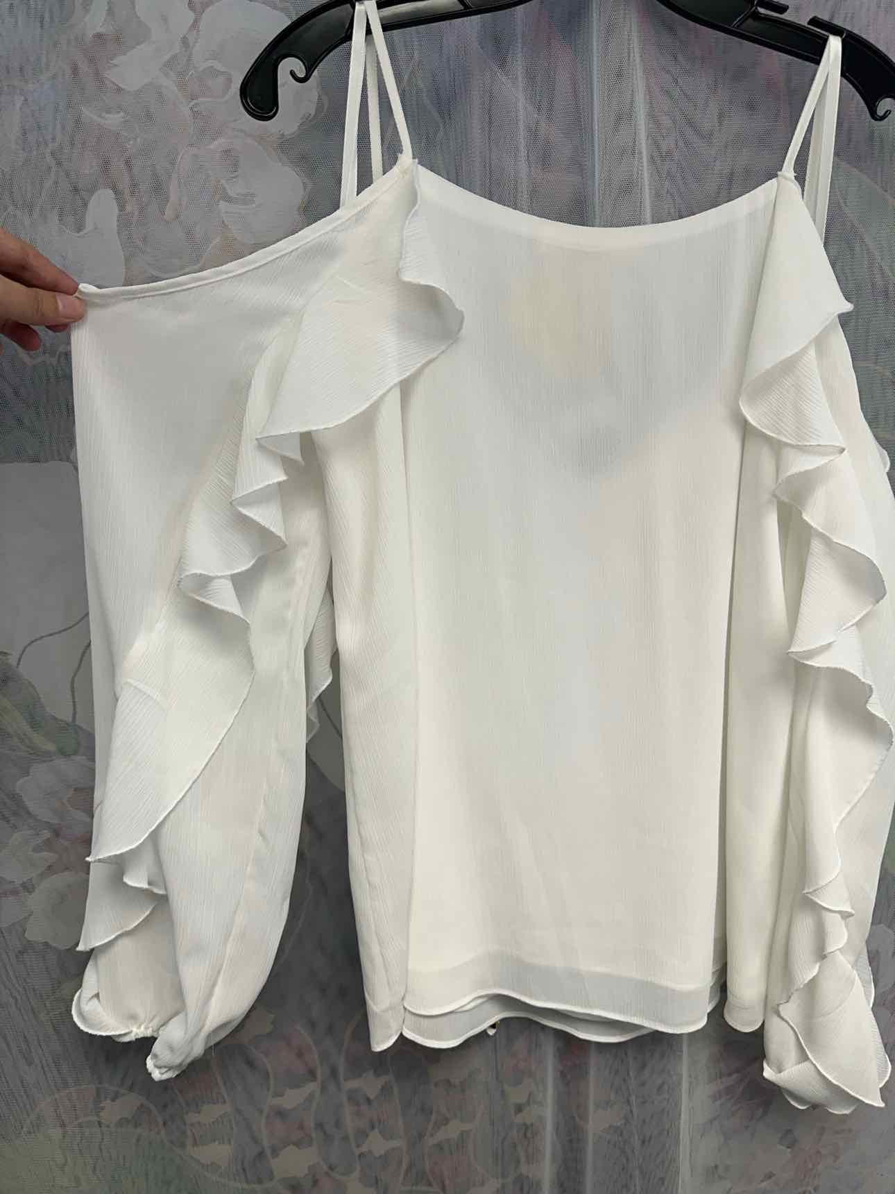 Michael Michael Kors NEW NWT Cold Shoulder Ruffle Decor Medium White Top