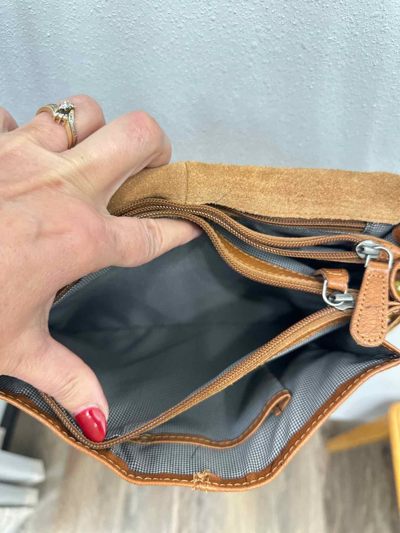 Spikes & Sparrow Brown Western Leather Saddle Bag Handbags