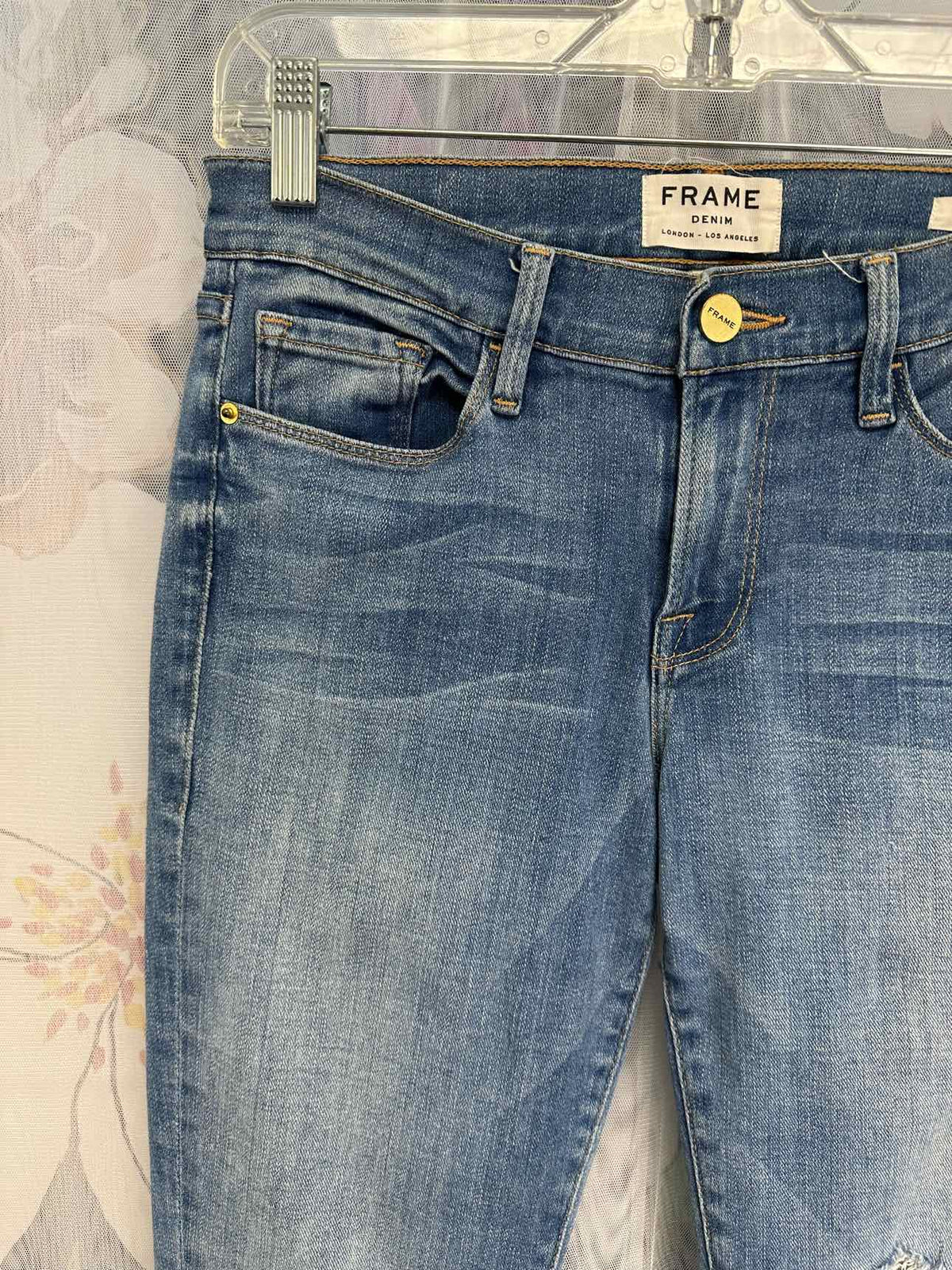 Frame Le Skinny de Jeanne Distressed Medium Wash Size 28 Denim Jeans