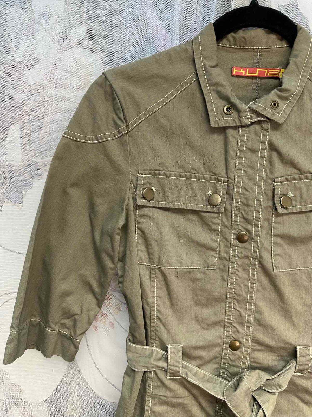 Kuna Lightweight Belted Button Down Collared 1/2 Sleeve Size Medium Olive Jacket