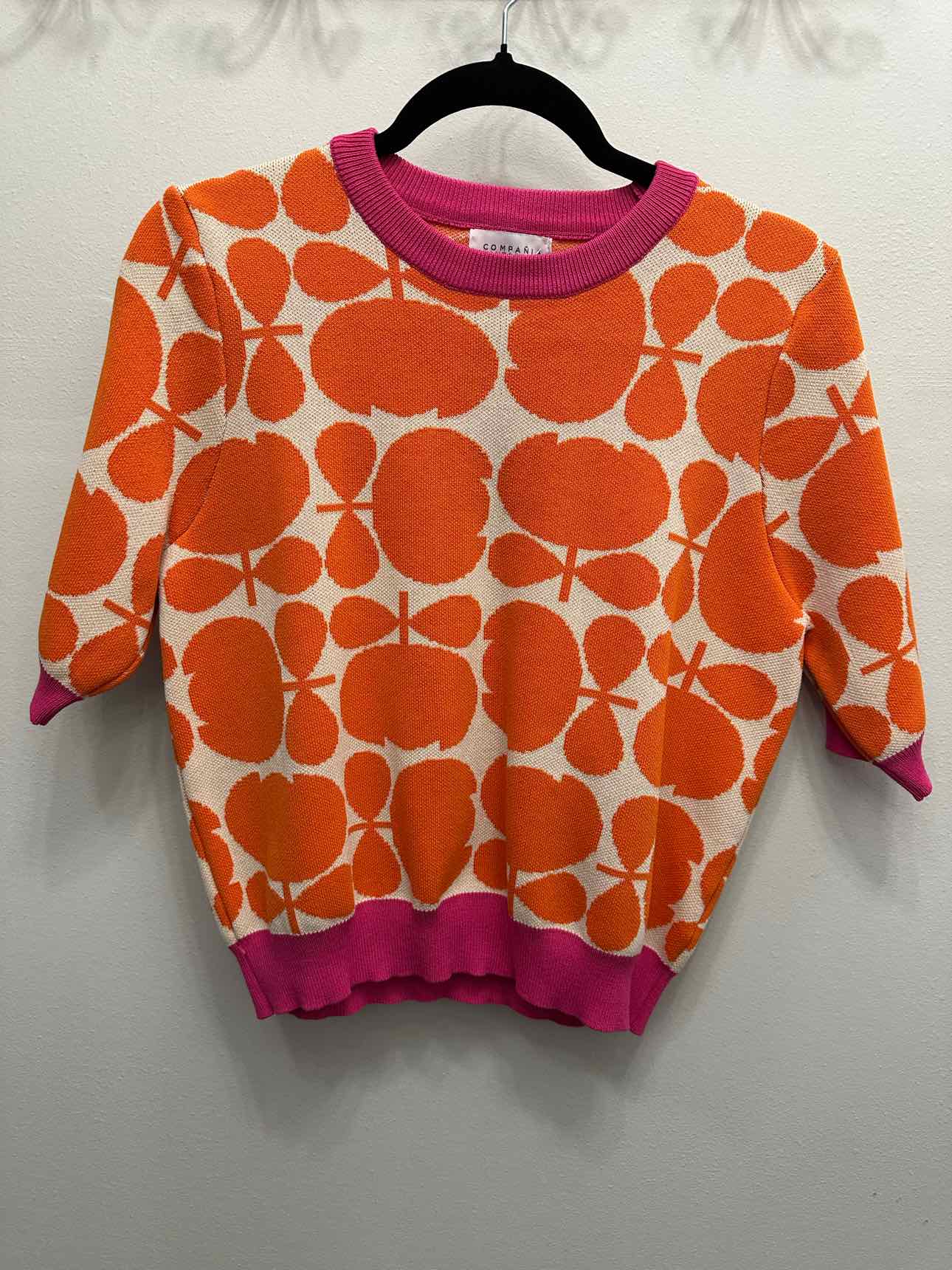 Compania Fantastica Cropped Tulip Sweater Size Large Orange/Pink Top