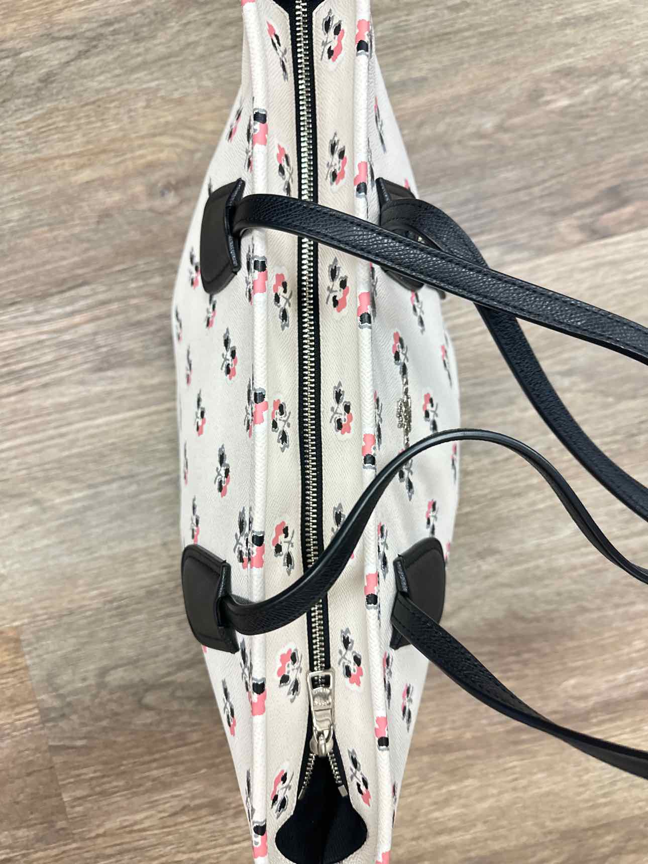 Coach Size Large White/Pink Handbags